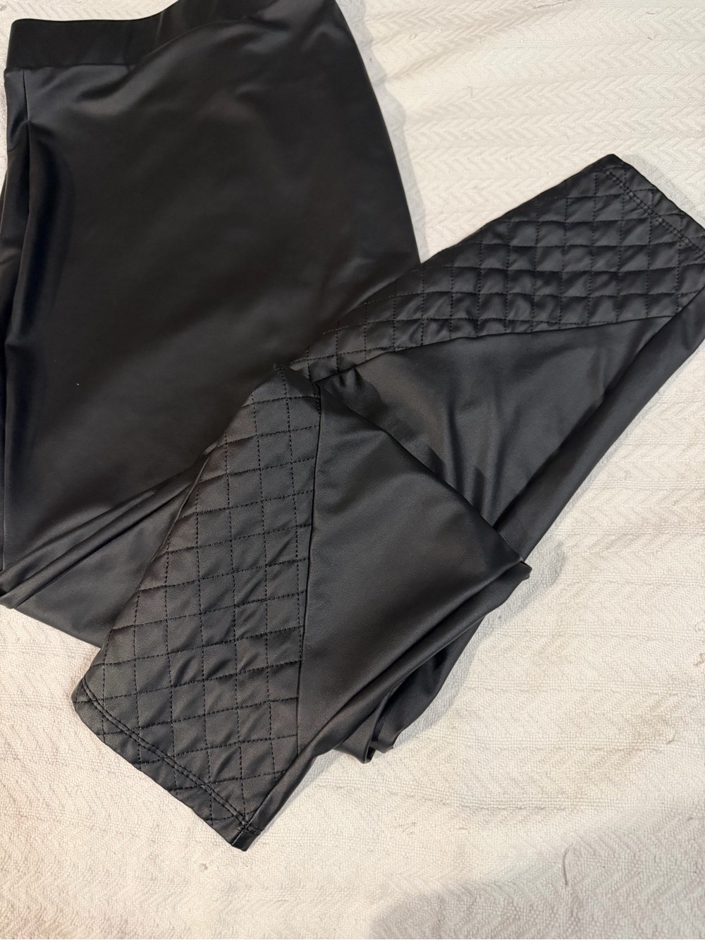 Torrid 4X Platinum BlackLegging Faux Leather Quilted Hem High Waisted - Picture 2 of 11